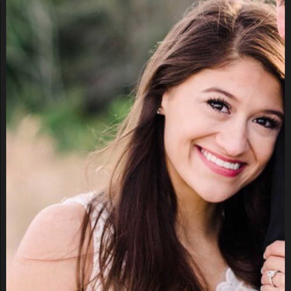 Meet your Posher, Victoria